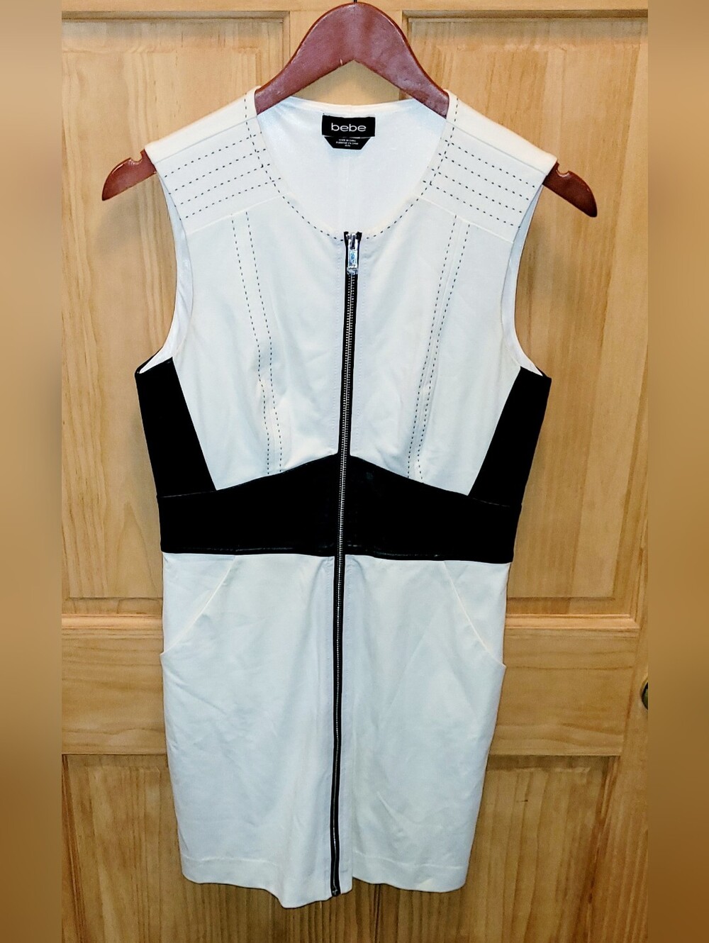 New Ivory bebe Zip Front Dress Faux Leather Accents with Pockets Medium